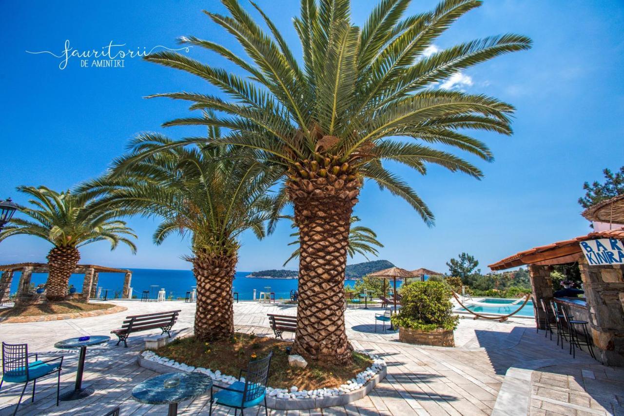 Kinira Beach Hotel Buitenkant foto