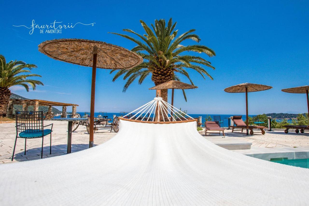 Kinira Beach Hotel Buitenkant foto