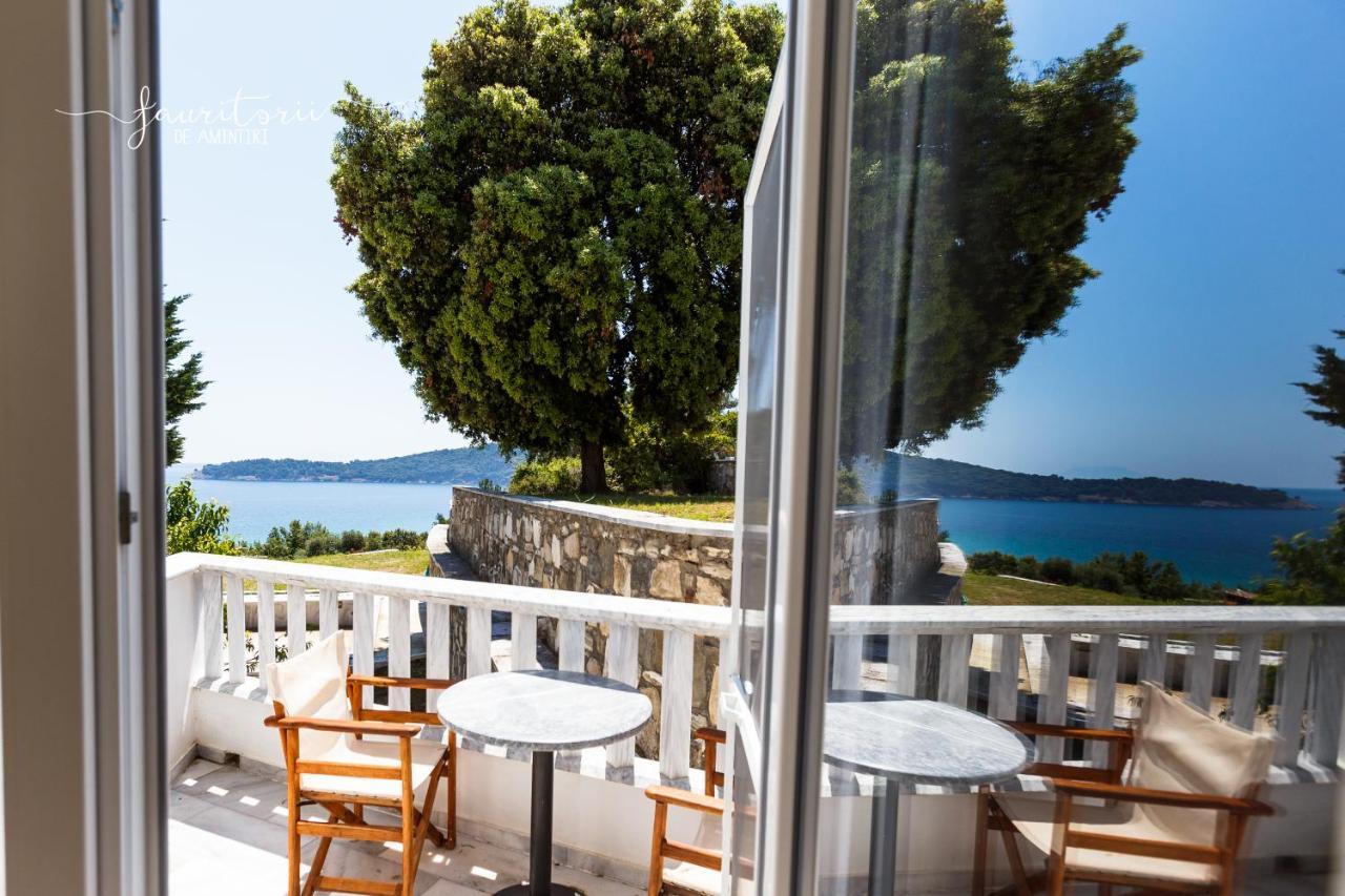 Kinira Beach Hotel Buitenkant foto