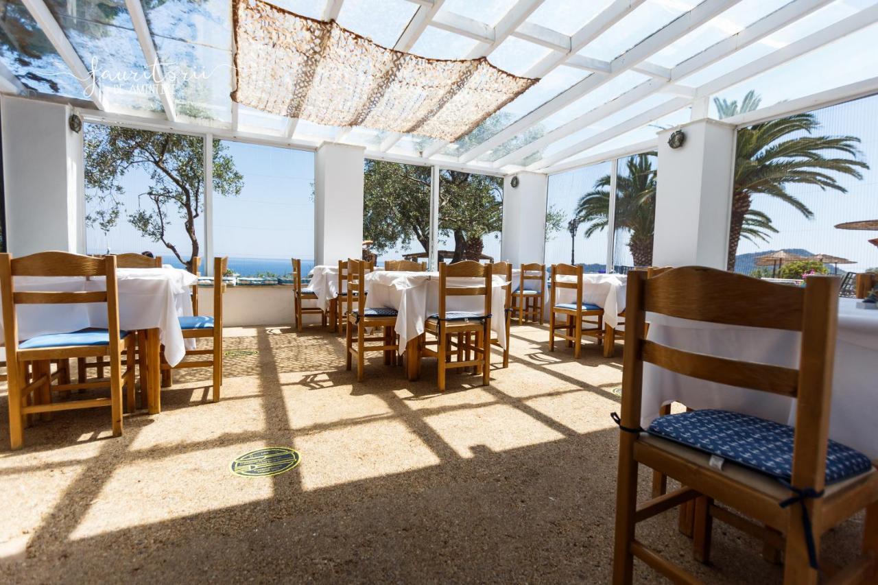 Kinira Beach Hotel Buitenkant foto