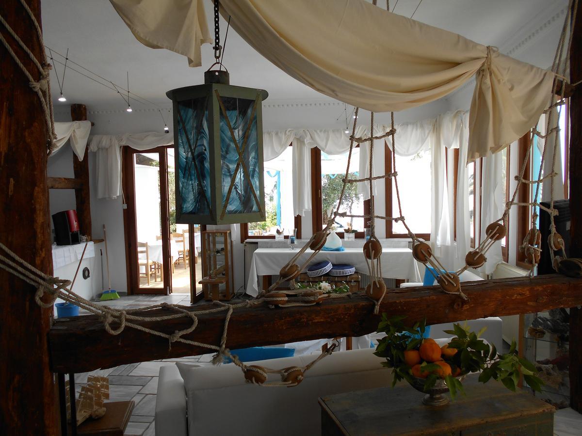 Kinira Beach Hotel Buitenkant foto