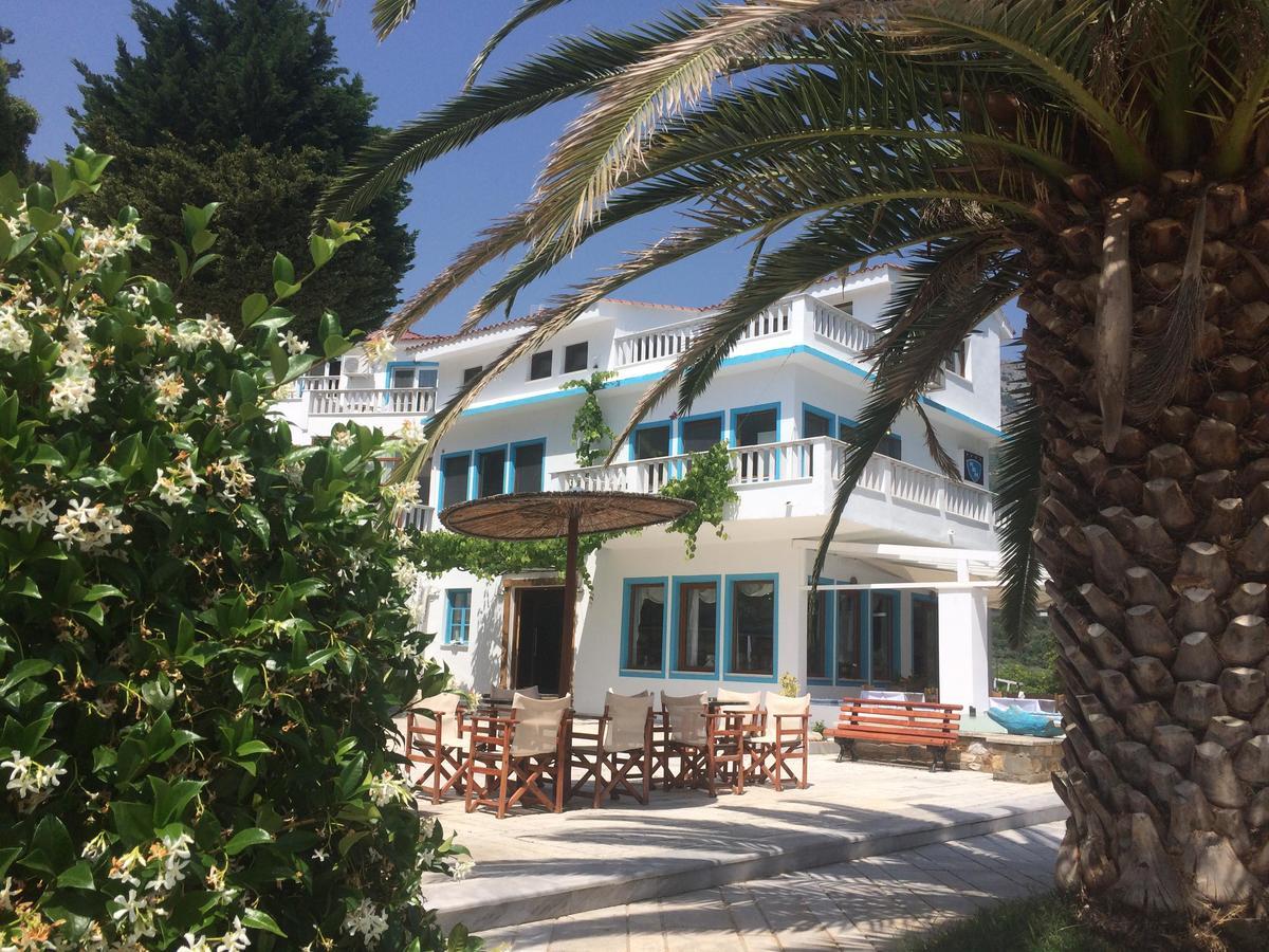 Kinira Beach Hotel Buitenkant foto
