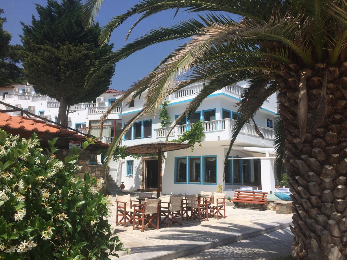 Kinira Beach Hotel Buitenkant foto